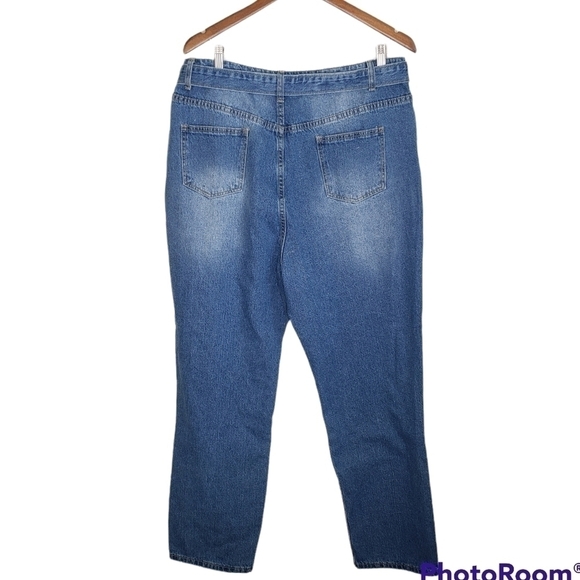 PrettyLittleThing blue distressed high rise belted jeans size large NWT - Picture 7 of 8